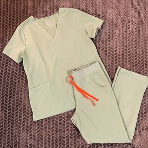 FIGS Scrub set- JADE